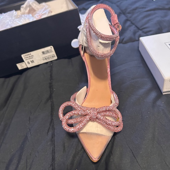 Glamorous pink crystal formal shoes . For the pink lover fashionista in you. - Picture 3 of 13